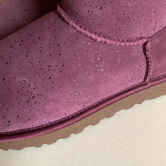 RARE UGG Mini Bailey Bow II Boot in shimmer plum (purple) - Picture 3 of 10